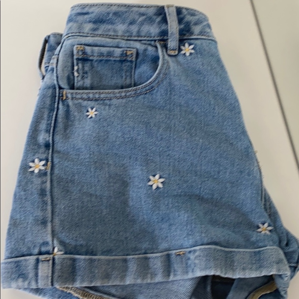 Mom jean short!